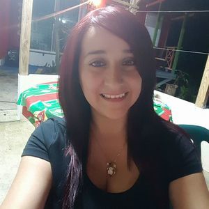 Meet your Posher, Dennisa